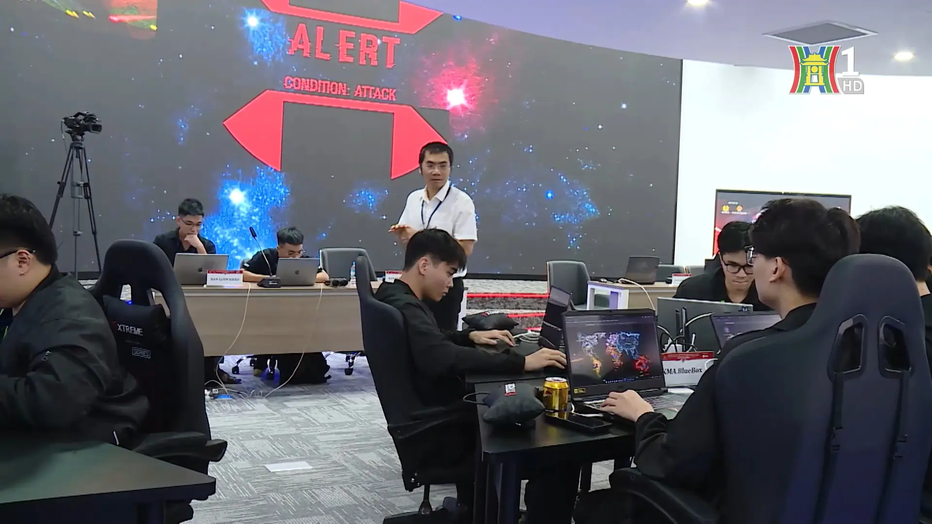 Những giải pháp cần thiết để bảo vệ chúng ta trong thế giới số | Công nghệ và đời sống | 26/11/2025